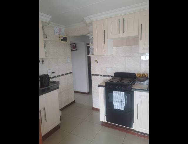 2 BEDROOM HOUSE FOR SALE IN WOODLANDS